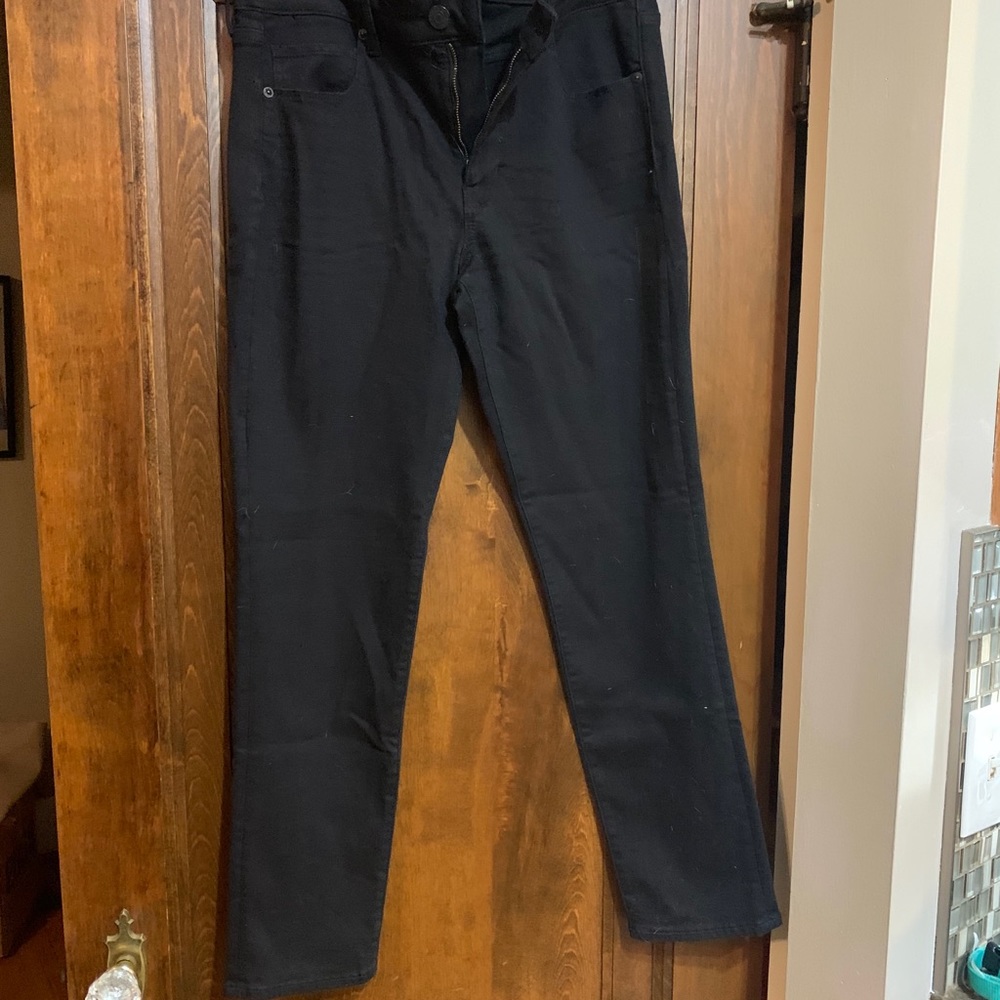 AEO Ne(x)t Level high waisted jeans in black